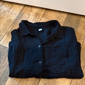 Woman’s Black Shirt